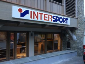 Enseigne lumineuse Intersport